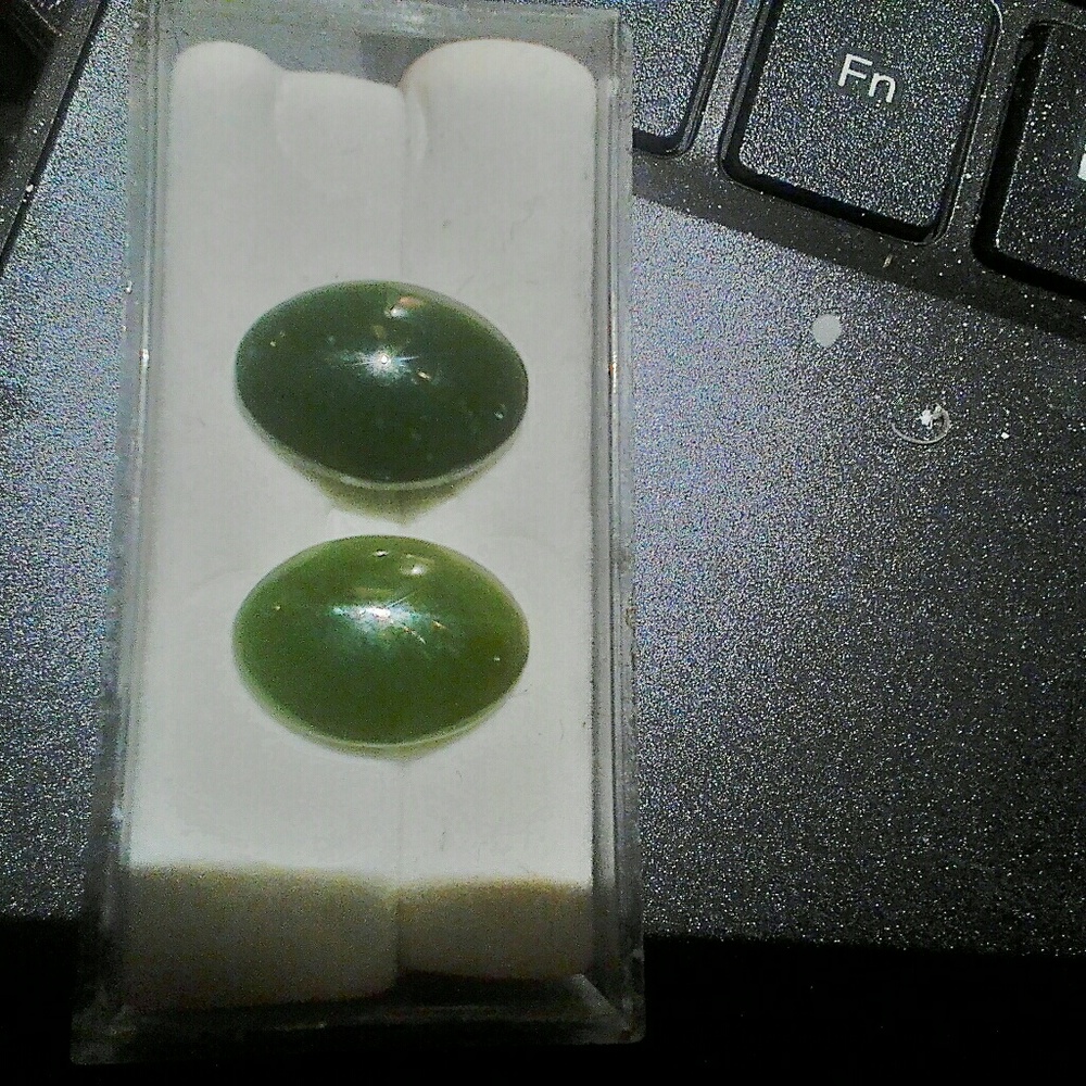 Jade set